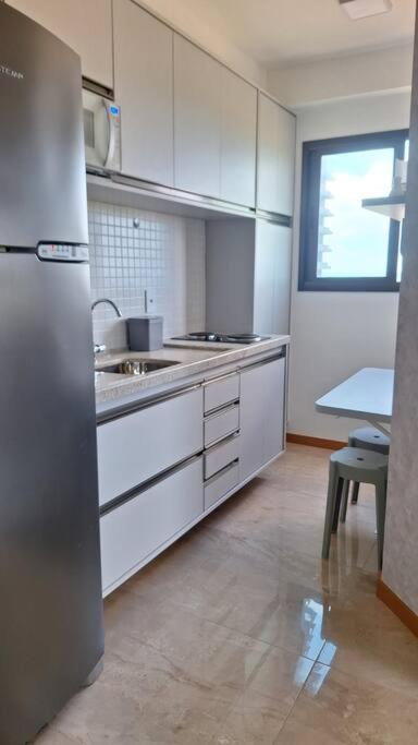 Com 2 Suites, Varanda, Vista Mar, Infraestrutura * Salvador