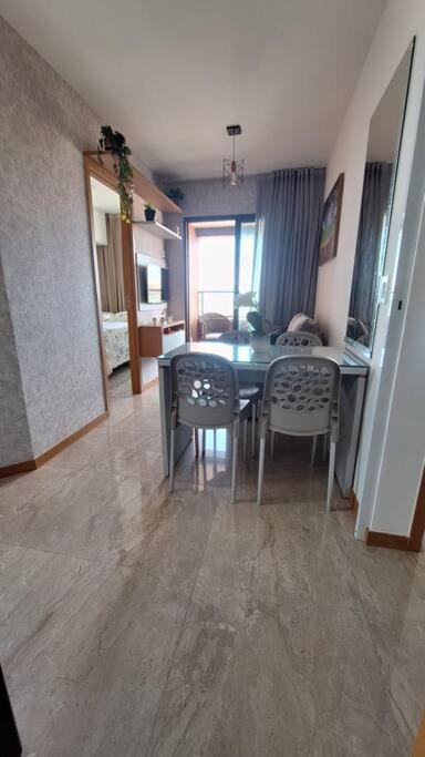 Com 2 Suites, Varanda, Vista Mar, Infraestrutura *