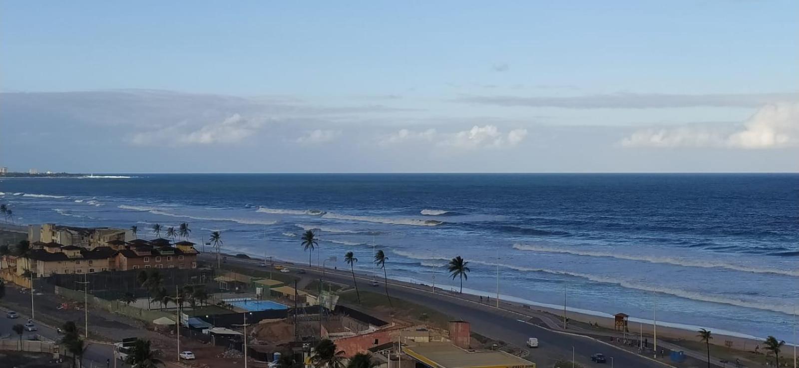 Com 2 Suites, Varanda, Vista Mar, Infraestrutura Apartamento