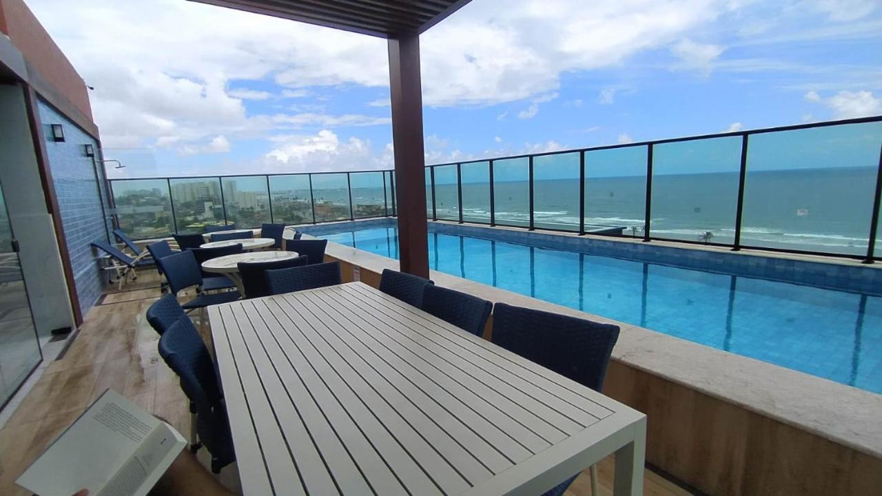 Com 2 Suites, Varanda, Vista Mar, Infraestrutura Salvador